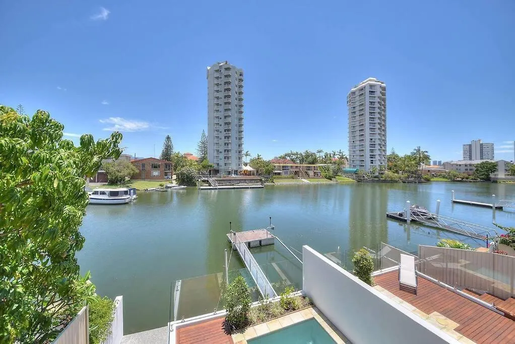 Bliss On Paradise Island Gold Coast 0*,