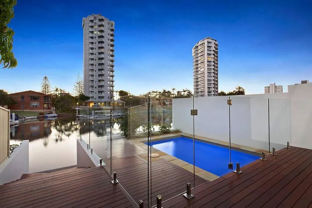 Villa Bliss On Paradise Island Gold Coast Australia