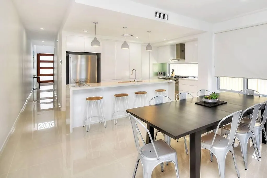 Bliss On Paradise Island Gold Coast Villa
